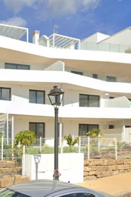 Appartement begane grond te koop in Guadalobon, Estepona West