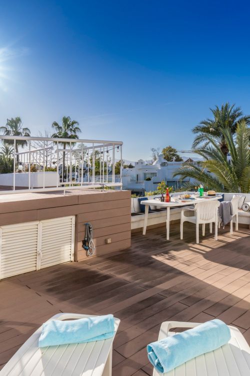 Amazing Duplex penthouse  by the sea