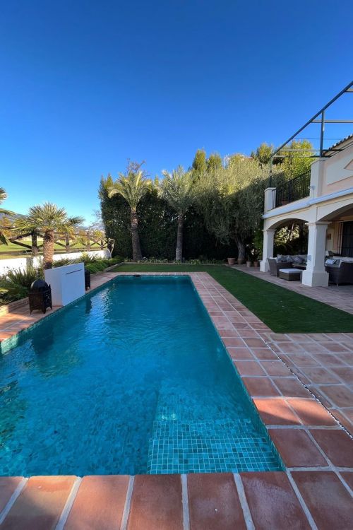 Villa con piscina privada en primera línea de golf – Isla de Guadalmina, Guadalmina Alta