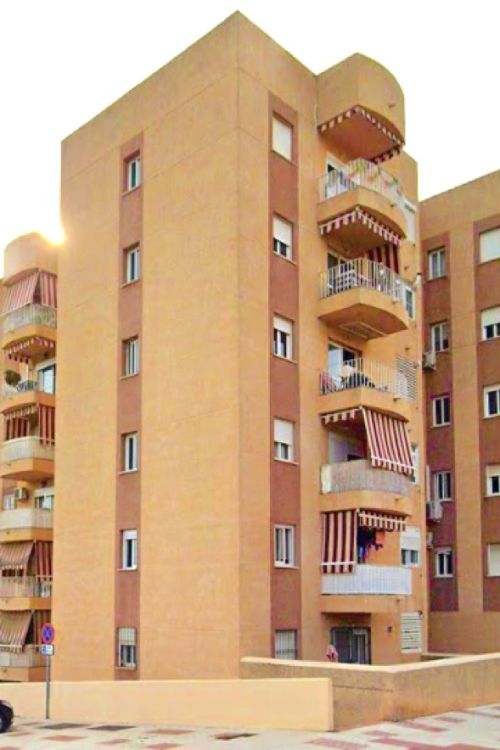 Spacious Modern Penthouse with Large Terrace