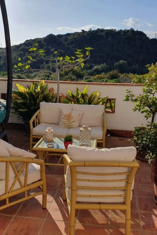 Casa Pareada con Piscina Privada y Estudio Independiente