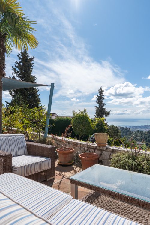 Elegant 4-Bedroom Luxury Villa Walking Distance to Mijas Pueblo