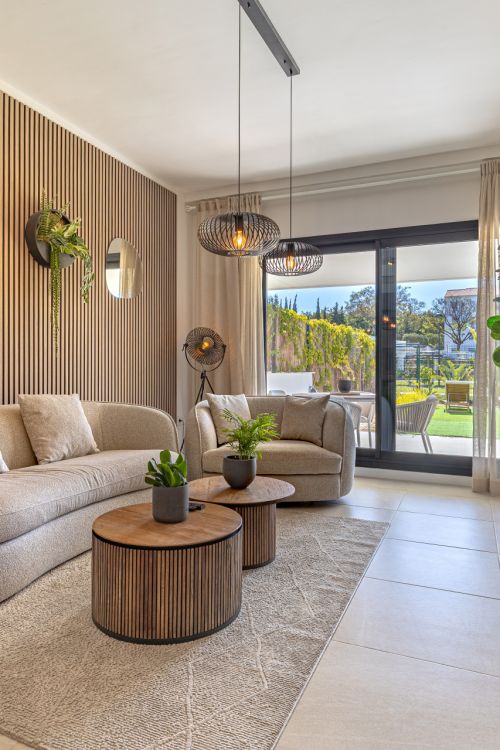 Brand-New 2-Bed Ground-Floor Apartment with Large Garden in Aranya, Estepona