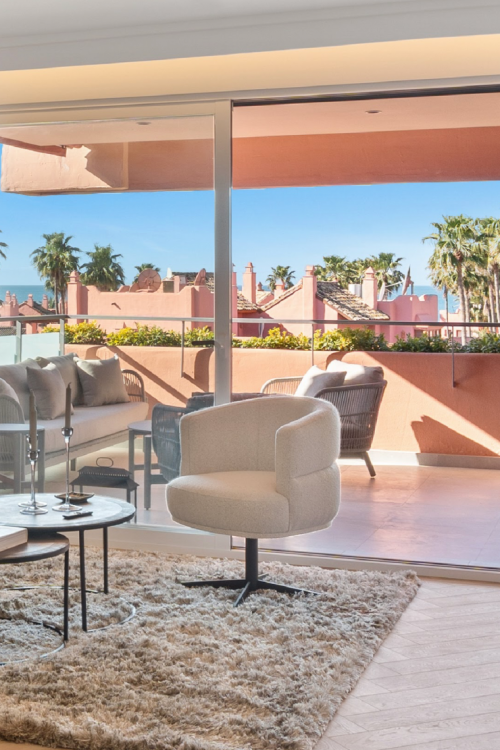 Sea View Luxury Penthouse - Newly Renovated on the Beach Side New Golden Mile