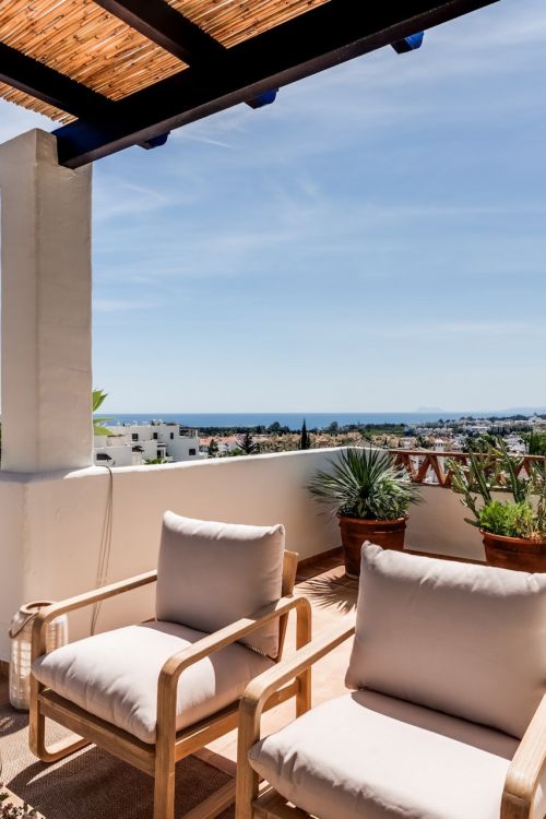 Luxury Duplex Penthouse with Panoramic Sea Views in Sunset Golf, Estepona