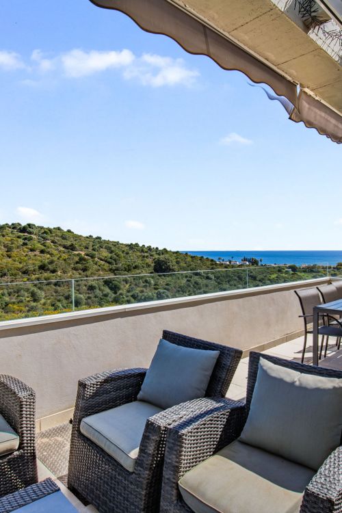 Fully furnished modern 3 Bedroom Duplex Penthouse with Sea Views in Estepona