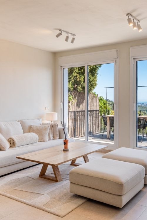 Charming Townhouse in Altos de Los Monteros