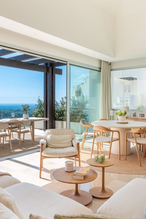 Charming Penthouse Located in Marbella Club Hills, Benahavis