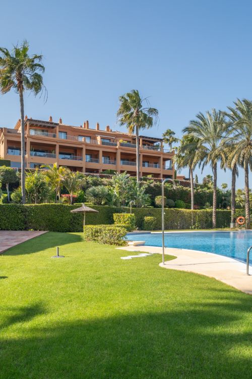 BAJO CON JARDÍN PRIVADO FRENTE AL COLEGIO ATALAYA