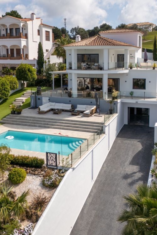 Luxe 4-Slaapkamer Villa in La Cala Golf – Bergzicht, Privézwembad & Modern Design