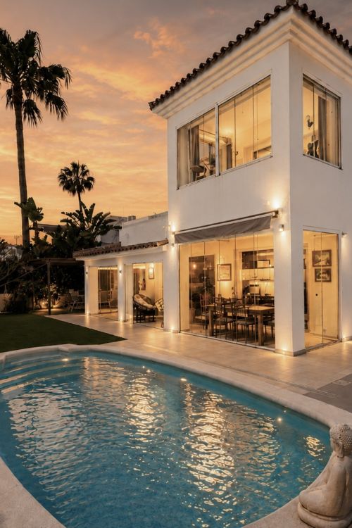 Villa junto a la playa con vistas al mar y techo Solarium en Costalita