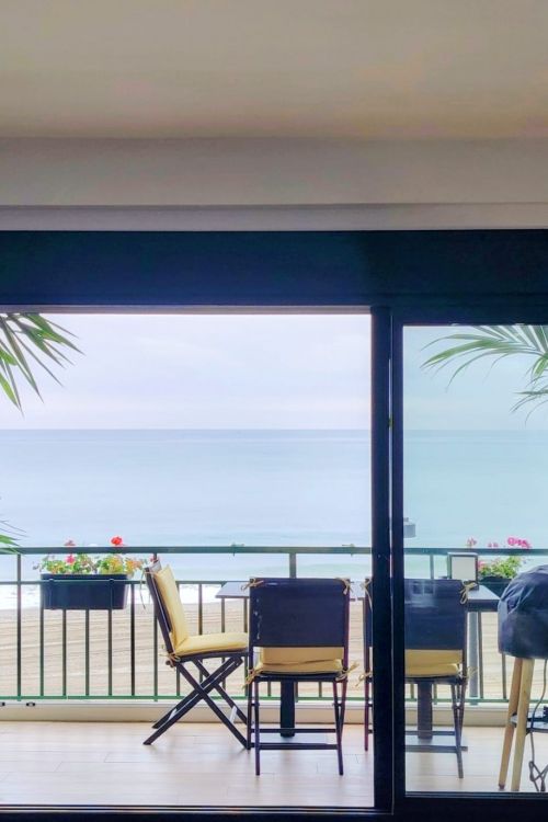 Impresionante apartamento de 3 habitaciones frente al mar con vistas panorámicas de 180º
