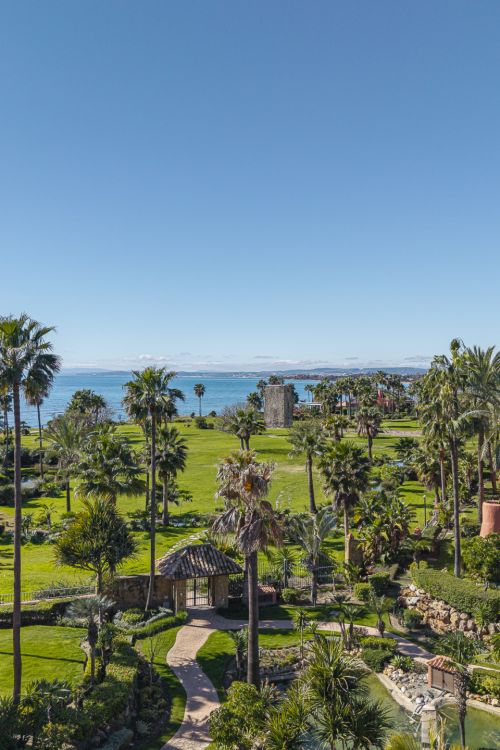 Beachfront Penthouse, Torre Bermeja, New Golden Mile