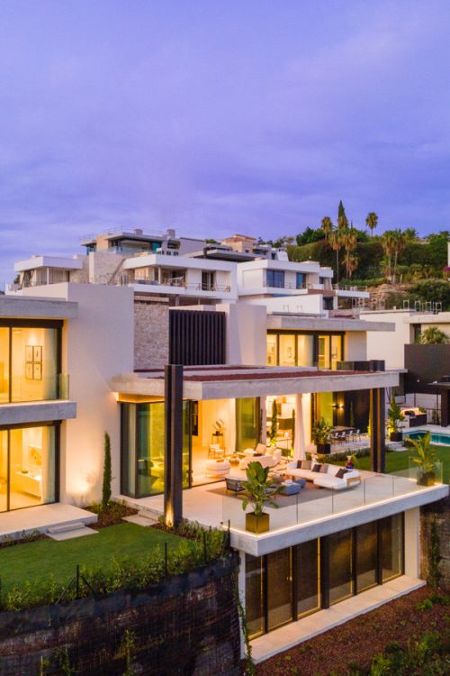 Panoramic Villas with Privacy and Elevated Living