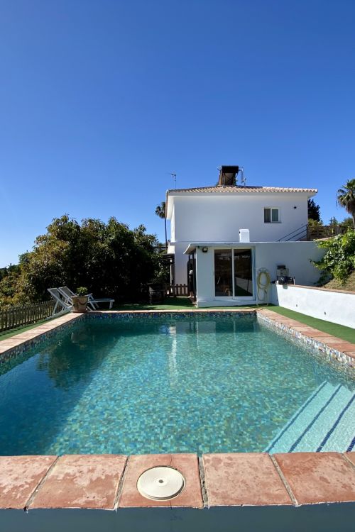 Charming Renovated Country Estate with Private Pool and Fruit Tree Production in El Padrón, Estepona