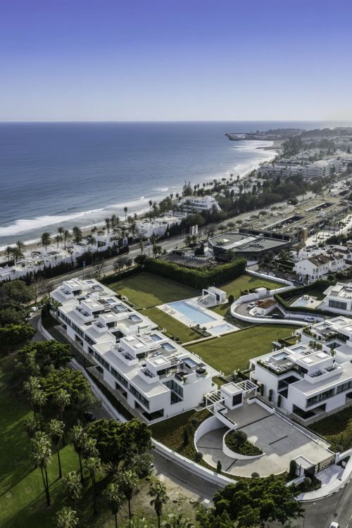 Contemporary Four-Level Villa on Marbella’s Golden Mile