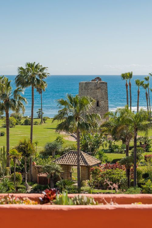 Duplex Penthouse for sale in Torre Bermeja, Estepona East