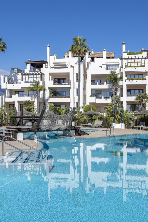 Apartamento en venta en Bahía del Velerín, Estepona Este