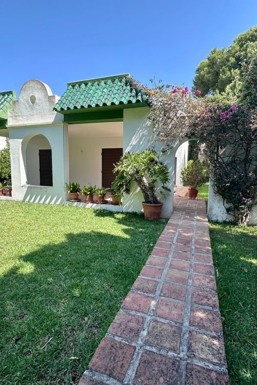 Villa en venta en Artola, Marbella Este