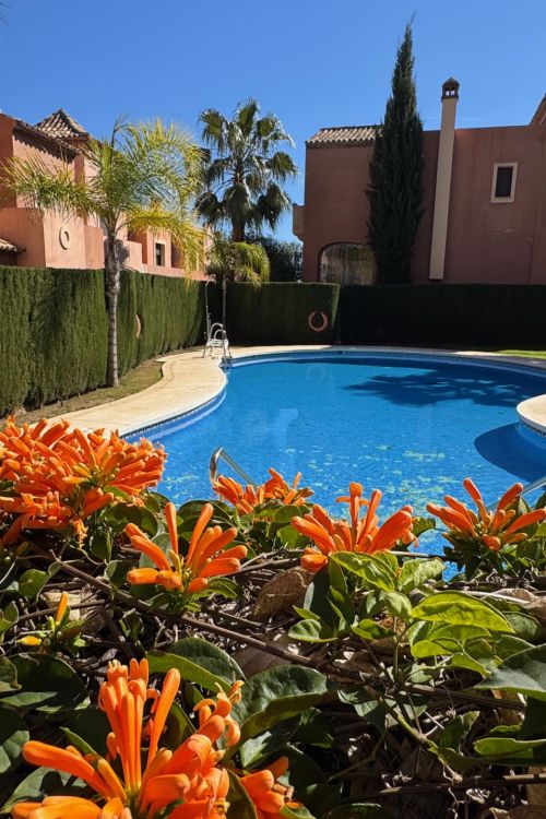 Geschakeld huis te koop in Valle Romano, Estepona West