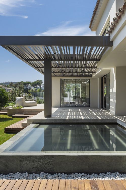 Villa for sale in Nueva Andalucia, Marbella