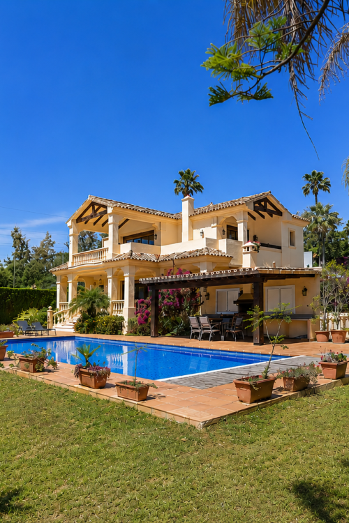 Villa for sale in La Quinta, Benahavis