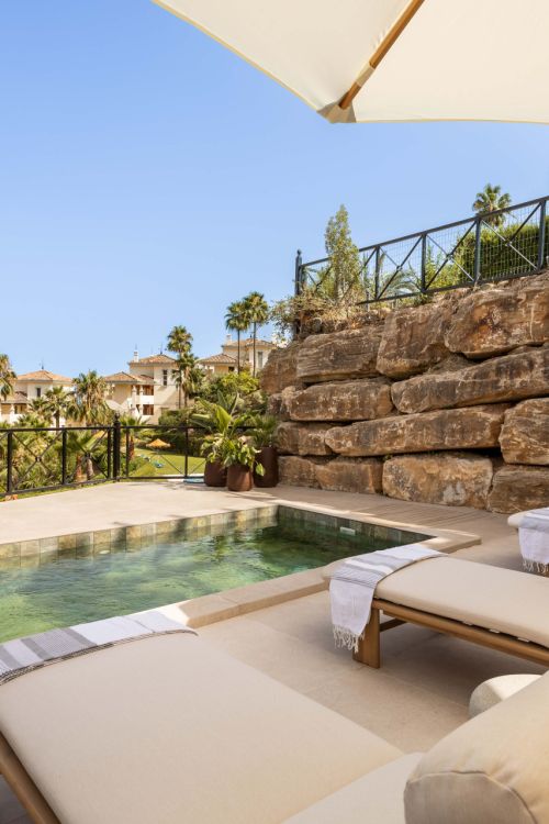 Luxury Ground Floor Apartment in Les Belvederes, Nueva Andalucía