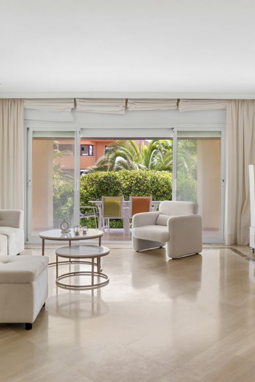 Ground Floor Apartment with Private Garden Just Moments from the Beach