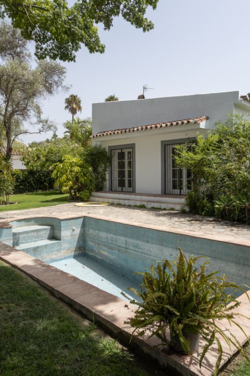 Encantadora chalet con piscina y total privacidad cerca de San Pedro