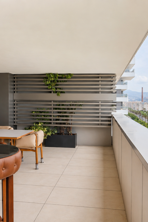 LUXURY AND LIFESTYLE BY THE SEA IN MALAGA CITY