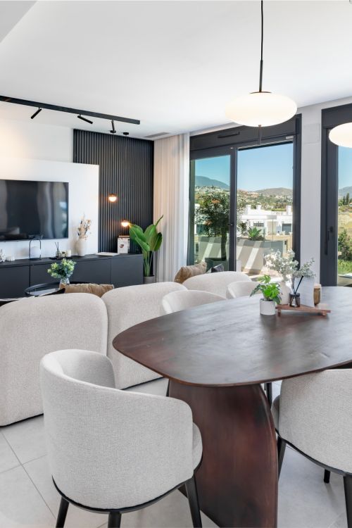 Luxury Duplex Penthouse with Private Rooftop on the New Golden Mile