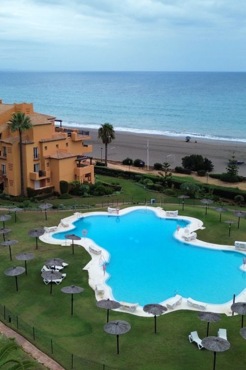 Sea‐View Garden Apartment en Exclusive Los Granados