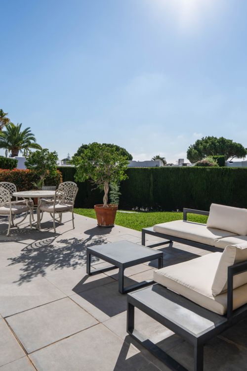 Aloha 3 - Corner Townhouse with Sea Views in an Exclusive Frontline Golf Complex, Nueva Andalucía