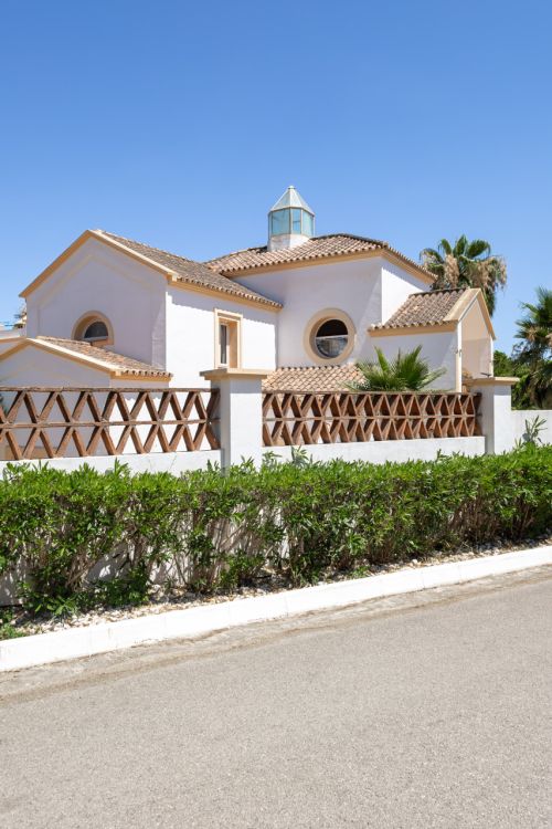 Grand Luxury Villa for Sale in Paraíso Alto, Benahavís