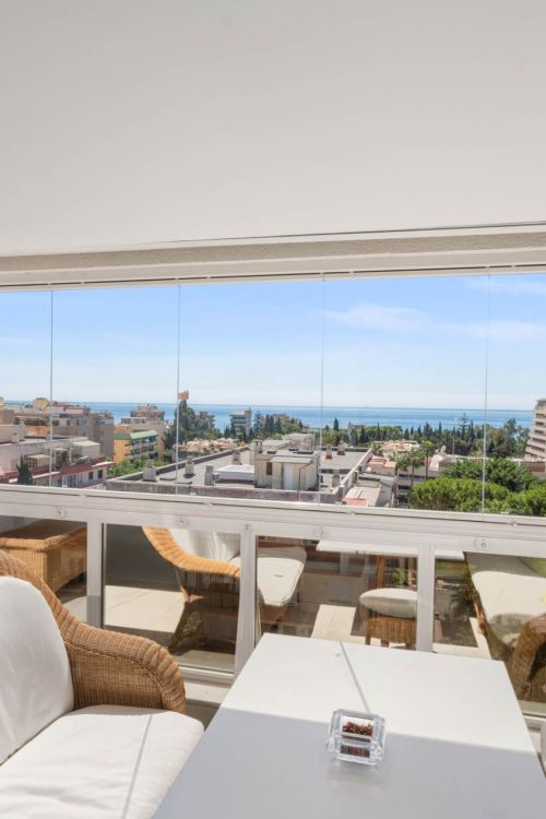 Exceptional duplex penthouse with panoramic sea views in the heart of Marbella