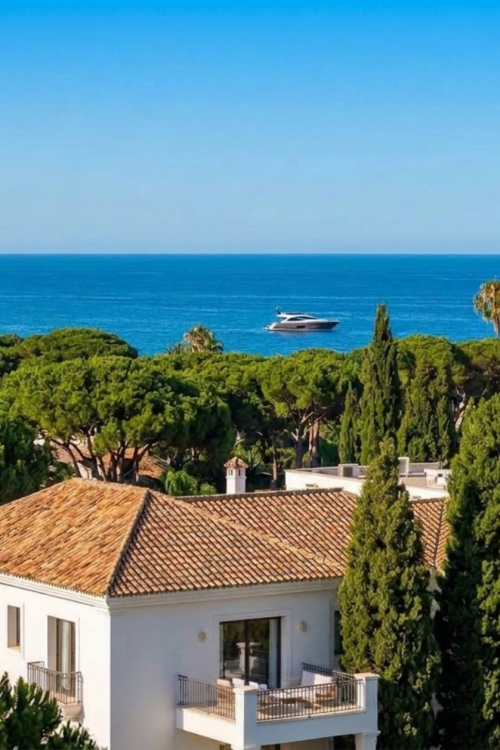 Magnificent Duplex Penthouse in Alhambra del Mar, Marbella Golden Mile