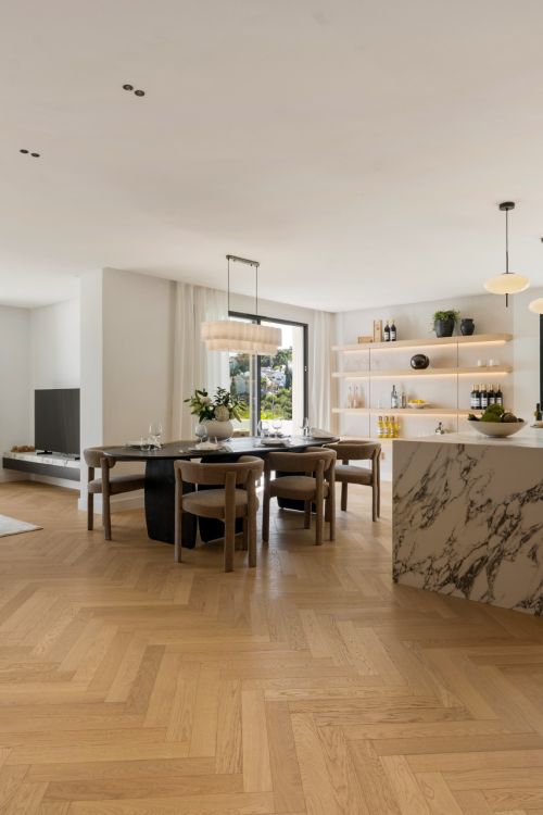 Apartamento en venta en Lomas de La Quinta, Benahavis